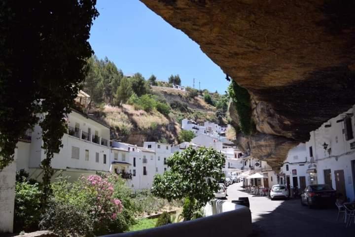 Ferienwohnung La Casa Del Rio Setenil De Las Bodegas Exterior foto